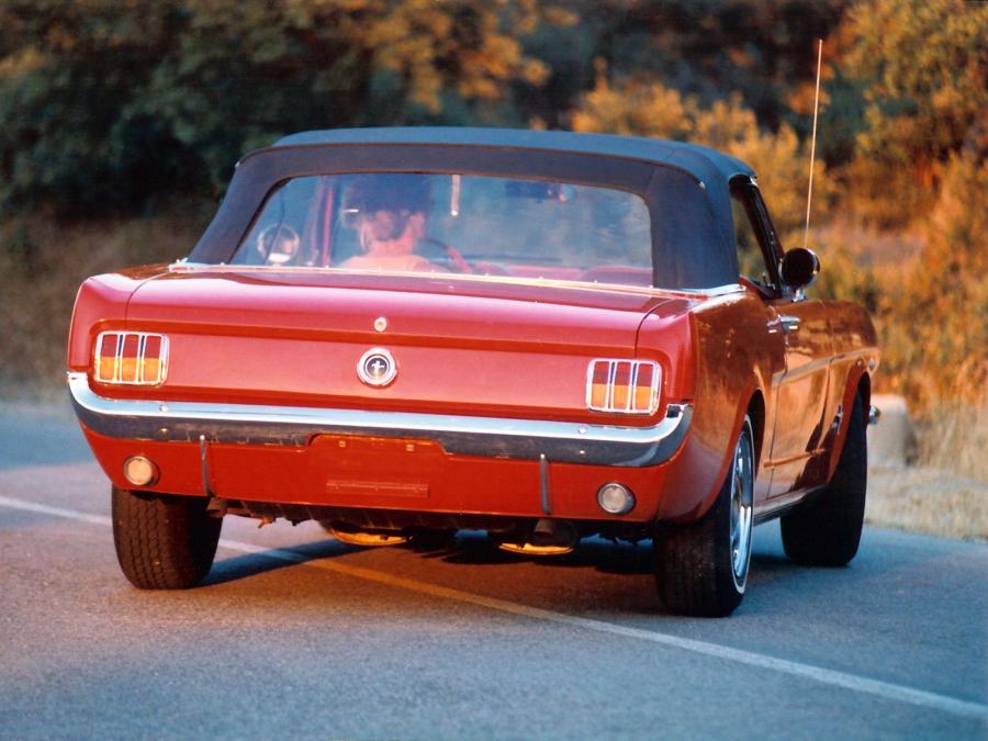  Ford Mustang Convertible 1965 года  (фото 60 из 76)